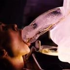 JOUEZ AVEC MOI - MOULE À GLACE EN FORME DE PÉNIS GÉANT