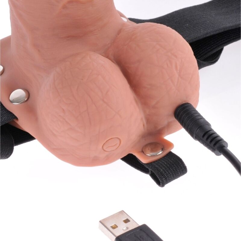 SÉRIE FETISH FANTASY - HARNAIS RÉALISTE AVEC PÉNIS, TESTICULES RECHARGEABLES ET VIBRATEUR DE 17,8 CM
