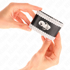 KINK - BRACELET NOIR AVEC LACET BLANC DÉCORATIF, AJUSTABLE 20-23 CM X 5,5 CM